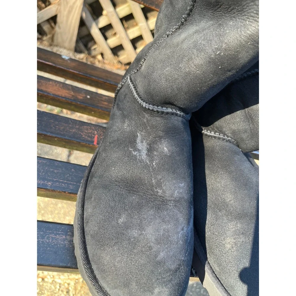 UGG genuine australia